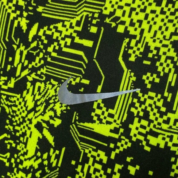 Mens Nike Running Dri-Fit Green and Black Pixel Pattern Shirt - Picture 2 of 4